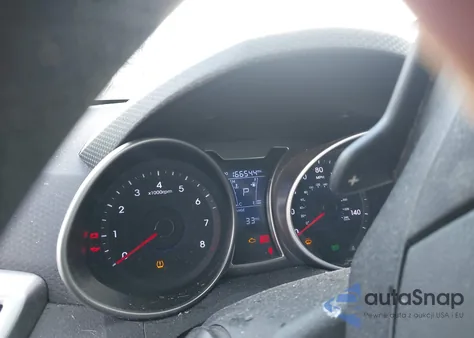 2016 Hyundai Veloster z USA, uszkodzony, nr VIN KMHTC6AD0GU262494